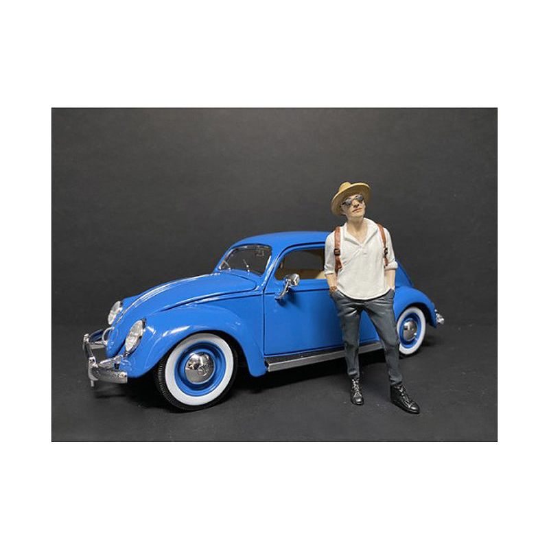 "Partygoers" Figurine III for 1/18 Scale Models by American Diorama