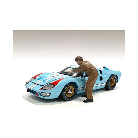 "Race Day 1" Figurine V for 1/24 Scale Models by American Diorama