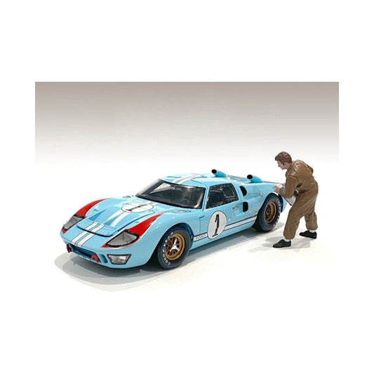 "Race Day 1" Figurine VI for 1/24 Scale Models by American Diorama