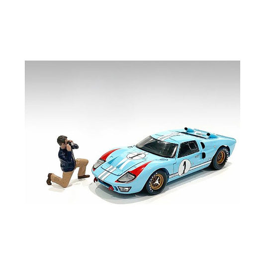 "Race Day 2" Figurine IV for 1/24 Scale Models by American Diorama