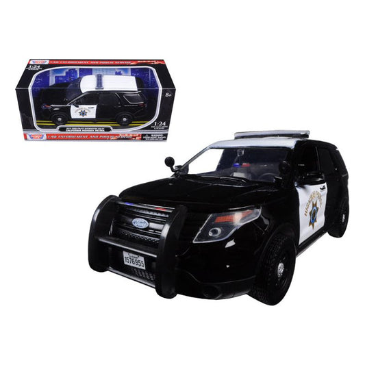 2015 Ford Interceptor Police Utility "California Highway Patrol" (CHP) Black and White 1/24 Diecast Model Car by Motormax