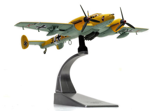 Messerschmitt Bf 110E-2 (Trop) Fighter-Bomber Aircraft "3U+KS 8./ZG 26 Horst Wessel Derna Airfield North Africa" (1941) German Luftwaffe "The Aviation Archive" Series 1/72 Diecast Model by Corgi