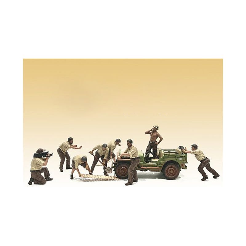 "4X4 Mechanic" 8 piece Figure Set for 1/18 scale models by American Diorama