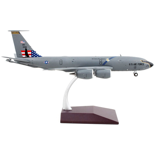 Boeing KC-135 Stratotanker Tanker Aircraft "Kansas Air National Guard" United States Air Force "Gemini 200" Series 1/200 Diecast Model Airplane by GeminiJets