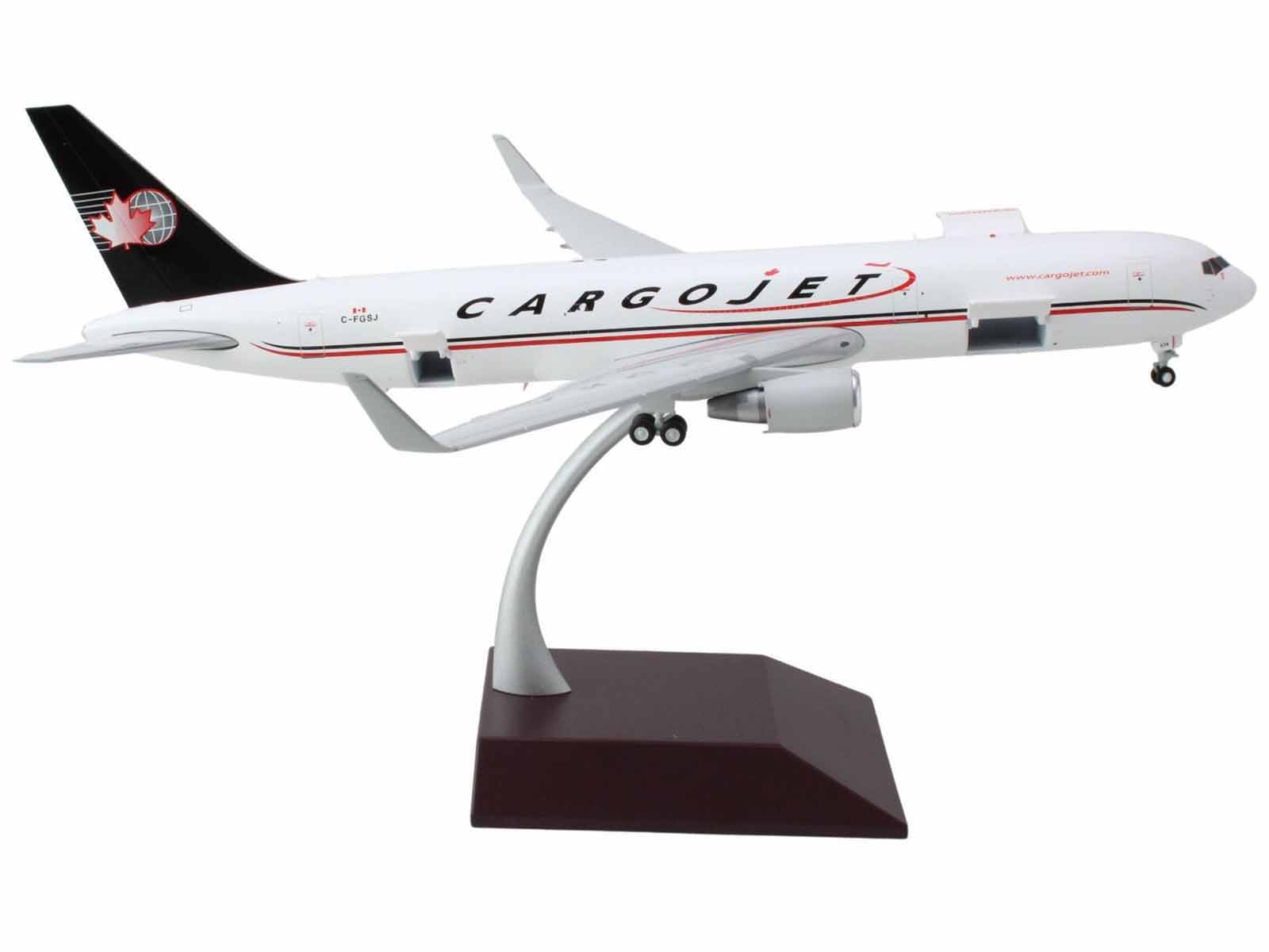 Boeing 767-300F Commercial Aircraft "Cargojet Airways" (C-FGSJ) White with Black Tail "Gemini 200 - Interactive Series" 1/200 Diecast Model Airplane by GeminiJets