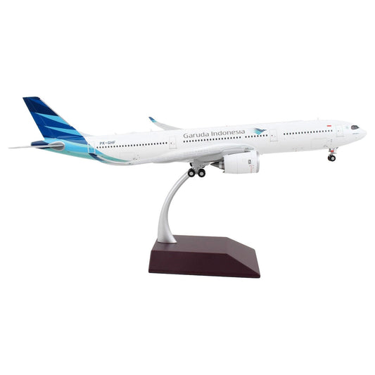 Airbus A330-900 Commercial Aircraft "Garuda Indonesia" White with Blue Tail "Gemini 200" Series 1/200 Diecast Model Airplane by GeminiJets