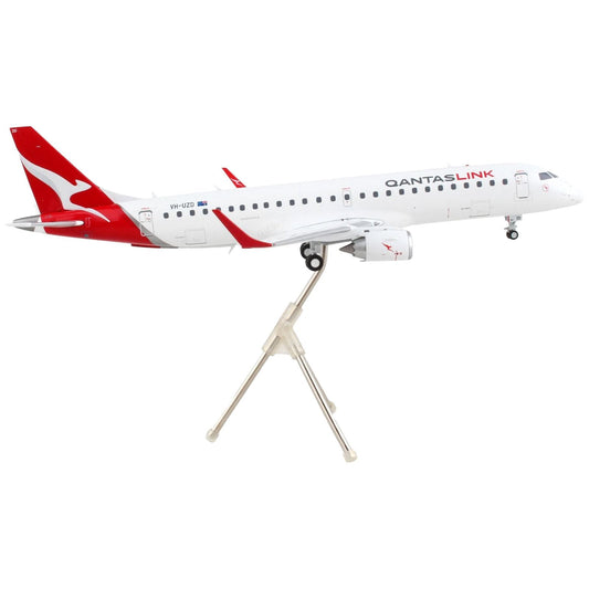 Embraer ERJ-190 Commercial Aircraft "Qantas Airways - QantasLink" White with Red Tail "Gemini 200" Series 1/200 Diecast Model Airplane by GeminiJets