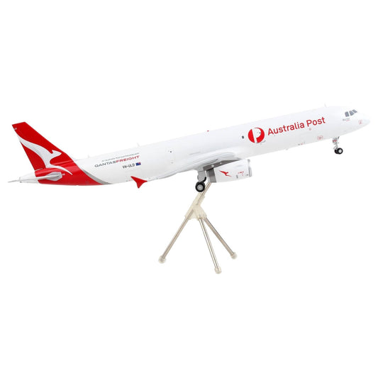 Airbus A321P2F Commercial Aircraft "Qantas Freight - Australia Post" White with Red Tail "Gemini 200" Series 1/200 Diecast Model Airplane by GeminiJets