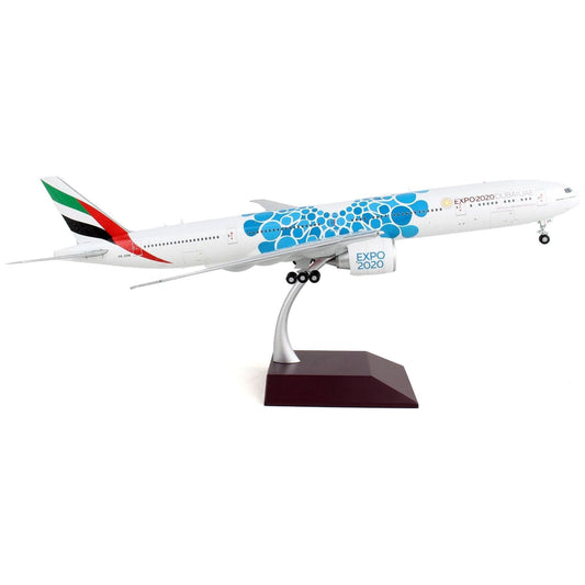 Boeing 777-300ER Commercial Aircraft "Emirates Airlines - Dubai Expo 2020" White with Blue Graphics "Gemini 200" Series 1/200 Diecast Model Airplane by GeminiJets