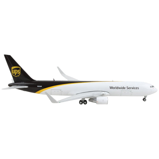 Boeing 767-300F Commercial Aircraft "UPS Worldwide Services" White with Dark Brown Tail 1/400 Diecast Model Airplane by GeminiJets