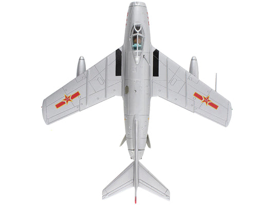 Mikoyan-Gurevich MiG-15Bis Fighter Aircraft "811 72nd Guards Fighter Aviation Regiment (GVIAP) Early Soviet Fighter" Soviet Air Force "Air Power Series" 1/72 Diecast Model by Hobby Master