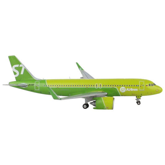 Airbus A320neo Commercial Aircraft "S7 Airlines" Green 1/400 Diecast Model Airplane by GeminiJets